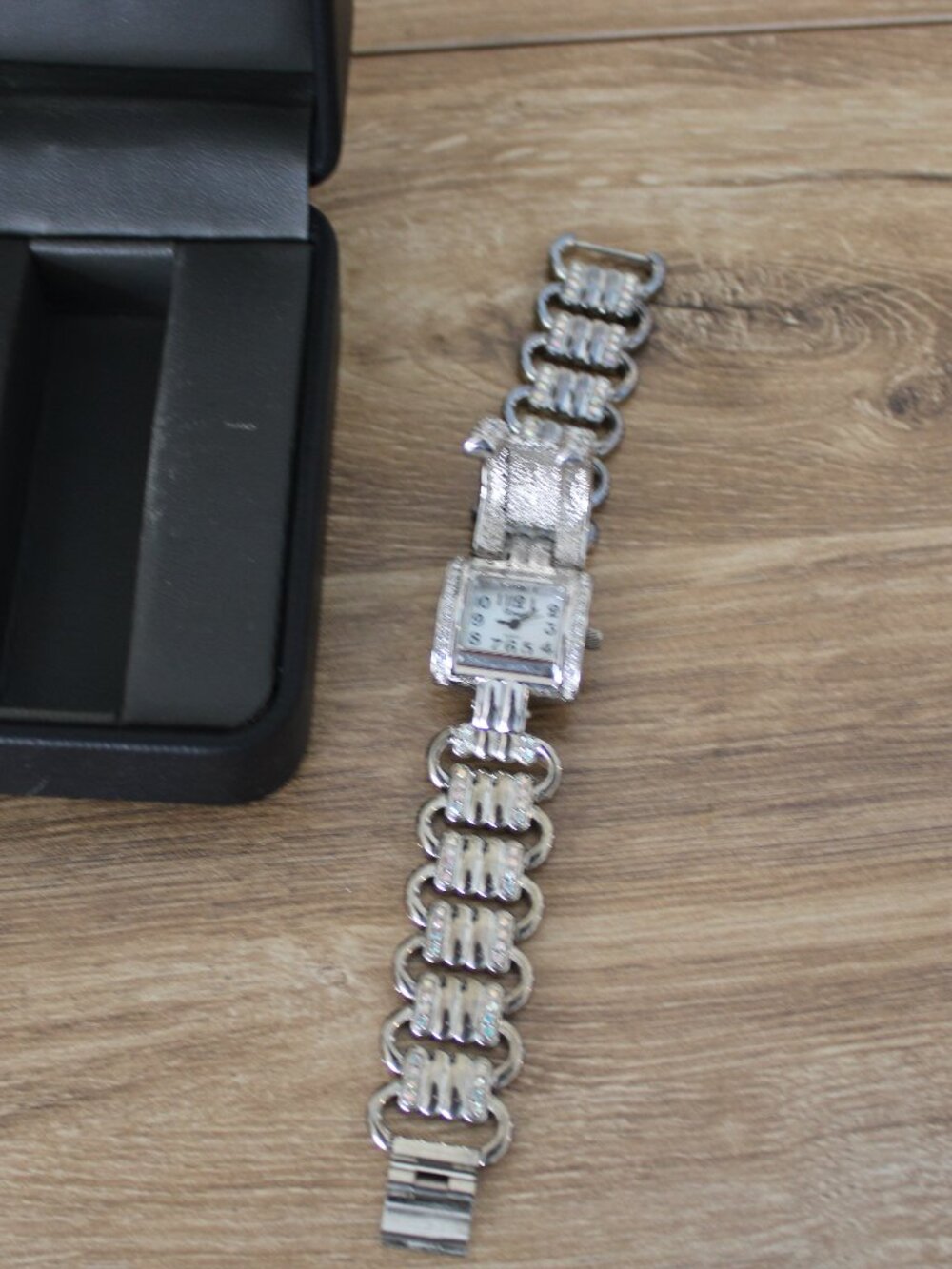 Xanadu Japan Women's Silver-Tone Link Bracelet Watch with Square Face